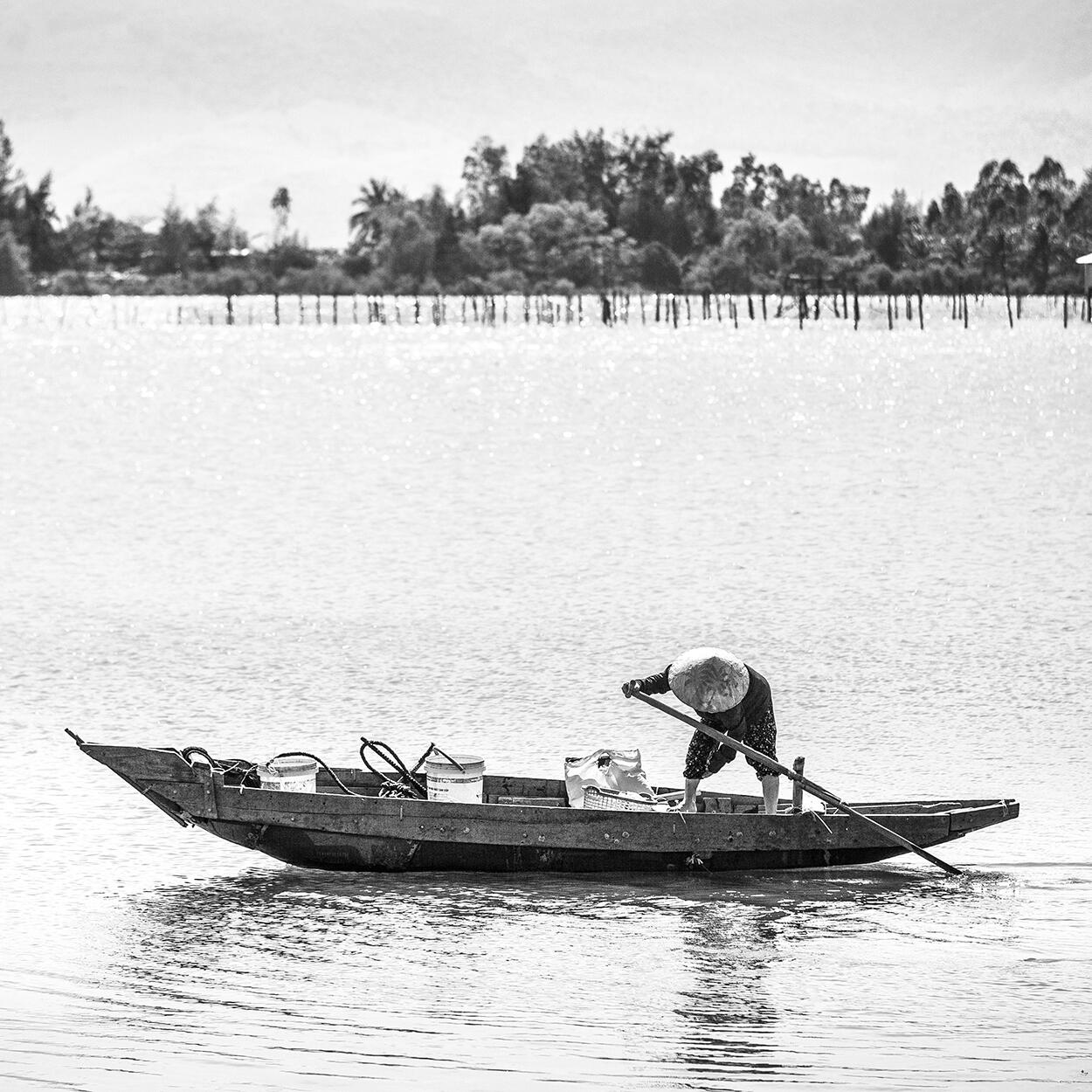 Bent to the Oar, Lăng Cô
